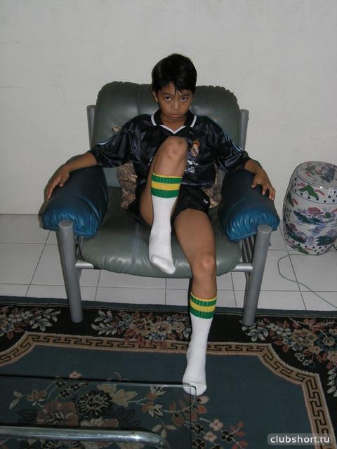 8320_asian-boys-in-shorts-ru-004.jpg